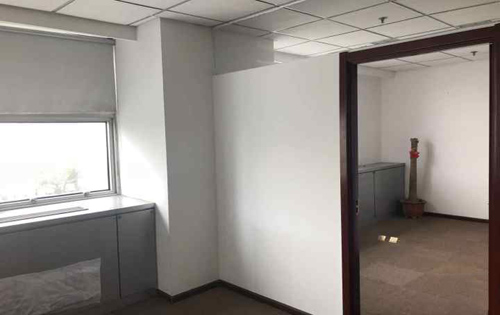 聚杰金融大厦出租实拍图1